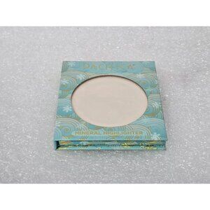 Pacifica Ice Baby Mineral Highlighter Vegan & Cruelty-Free Makeup